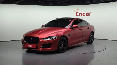 Jaguar XE
