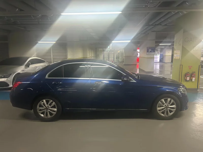 Mercedes-Benz C-Class