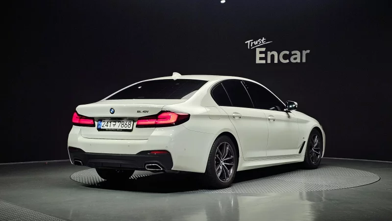 BMW 5-Series