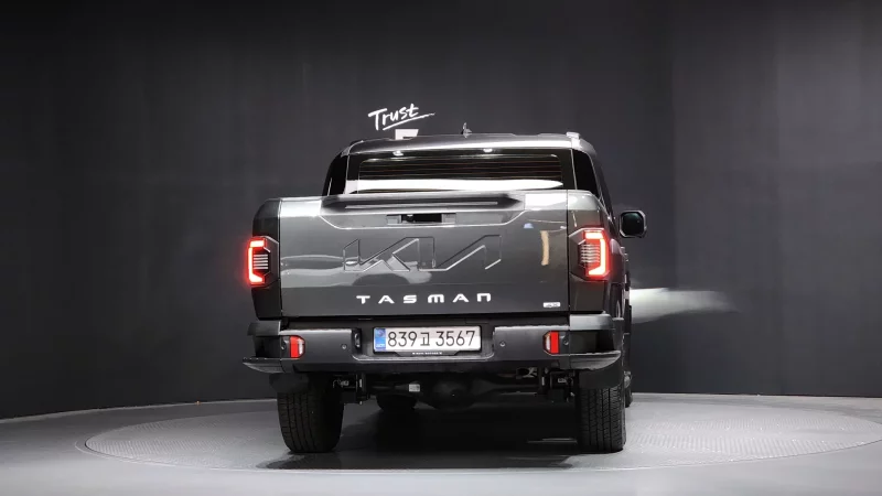 Kia Tasman