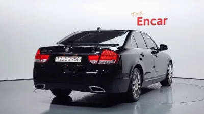 SsangYong Chairman W