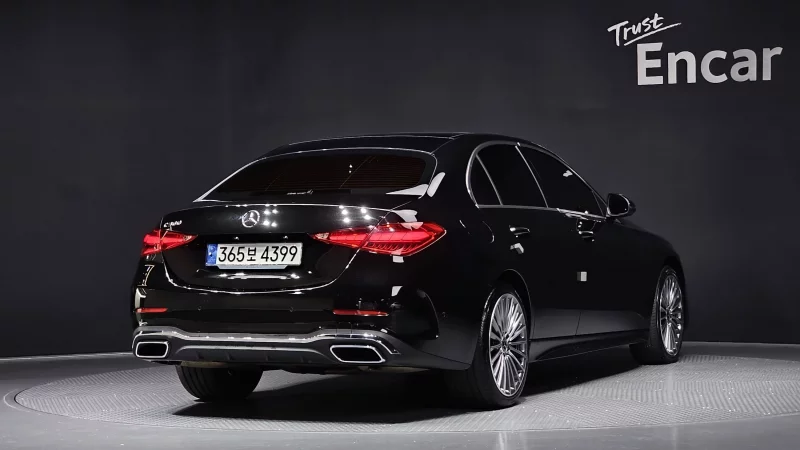 Mercedes-Benz C-Class