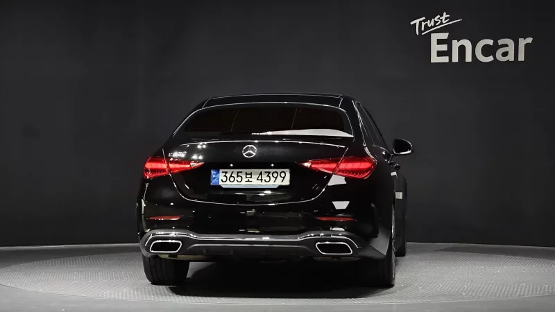 Mercedes-Benz C-Class