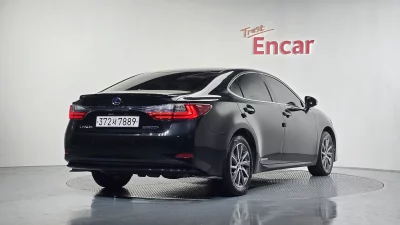 Lexus ES300h