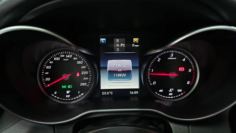 Mercedes-Benz C-Class