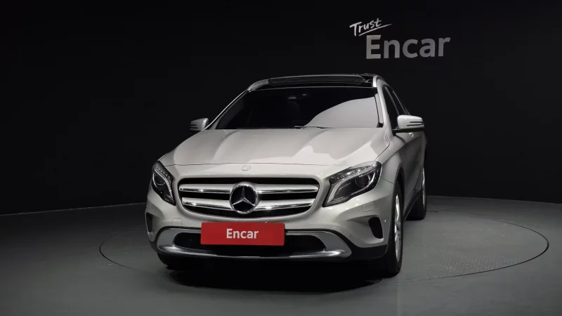 Mercedes-Benz GLA-Class
