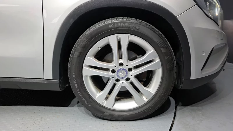 Mercedes-Benz GLA-Class