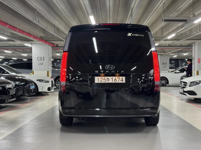 Hyundai Staria