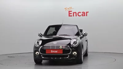 MINI Cooper Convertible