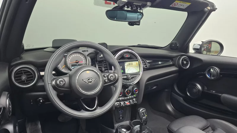 MINI Cooper Convertible