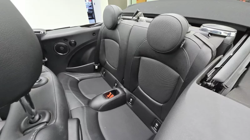 MINI Cooper Convertible