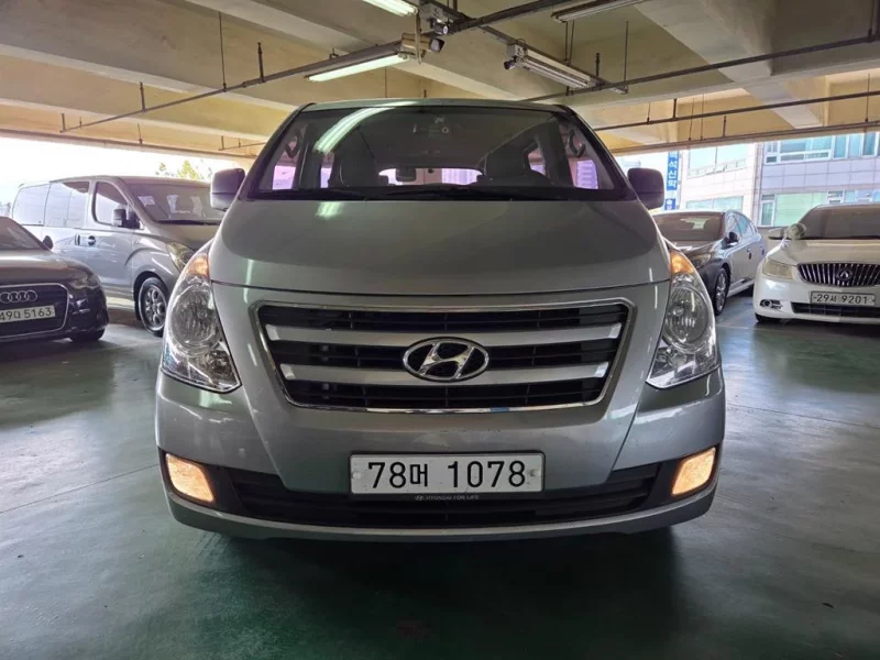 Hyundai Starex