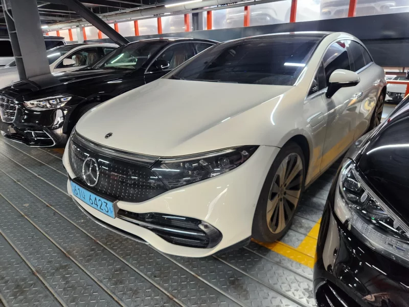 Mercedes-Benz EQS