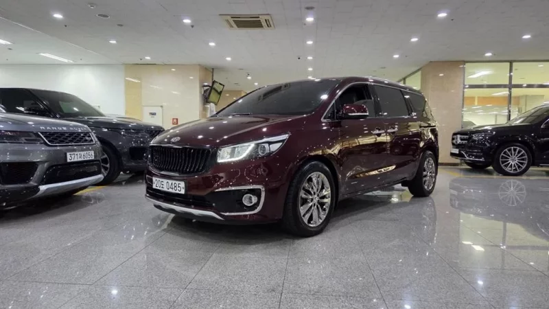 Kia Carnival