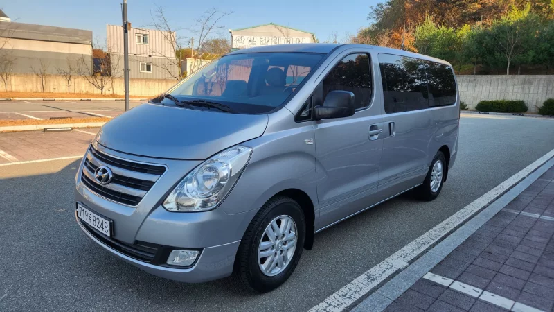 Hyundai Starex