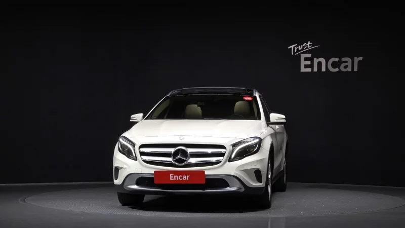 Mercedes-Benz GLA-Class