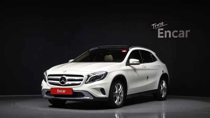 Mercedes-Benz GLA-Class