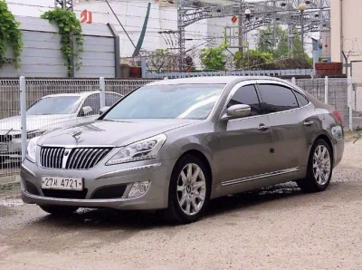 Hyundai Equus
