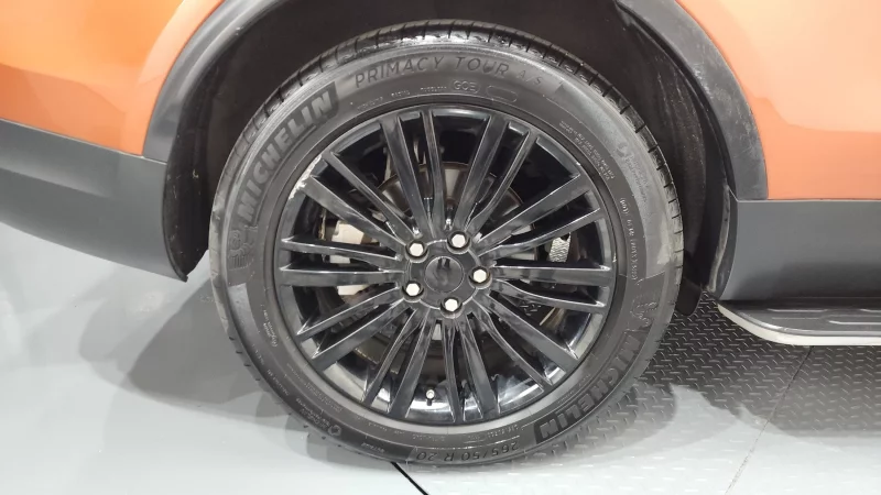 Land Rover DISCOVERY