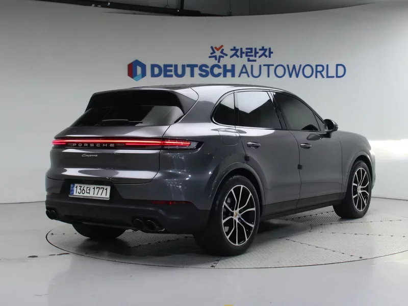 Porsche CAYENNE
