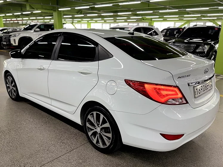 Hyundai Accent