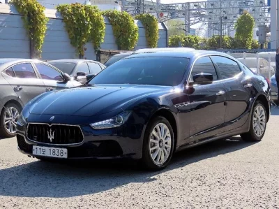 Maserati GHIBLI