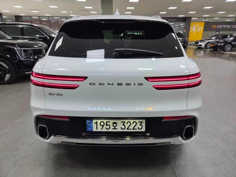 Genesis GV70