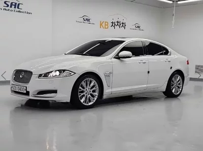 Jaguar XF