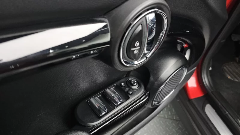 MINI Cooper Convertible