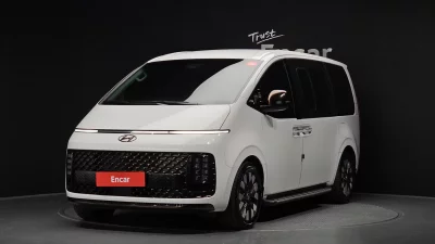 Hyundai Staria