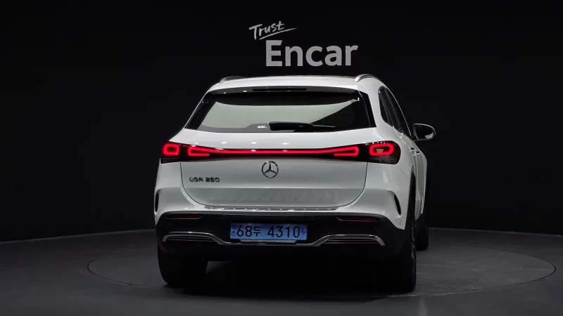 Mercedes-Benz EQA