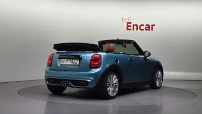 MINI Cooper Convertible