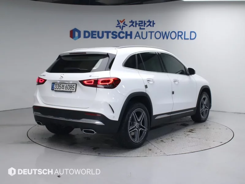 Mercedes-Benz GLA-Class