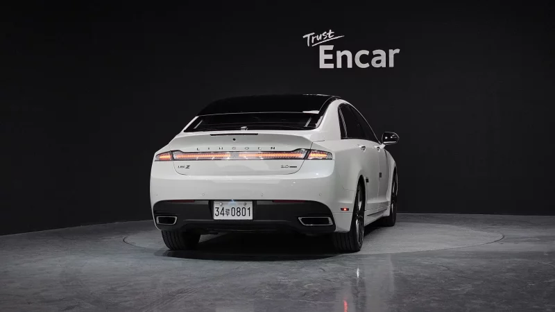 Lincoln MKZ