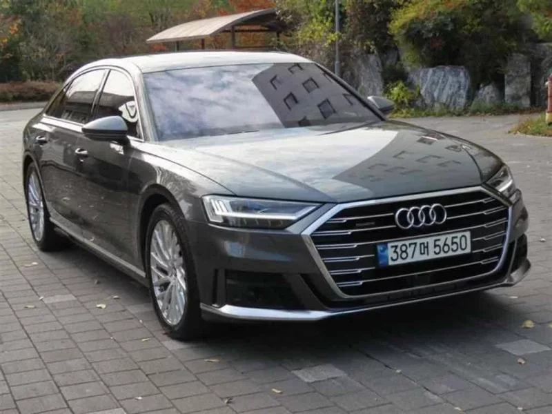 Audi A8