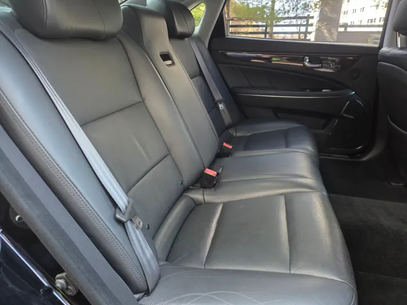 Hyundai Equus