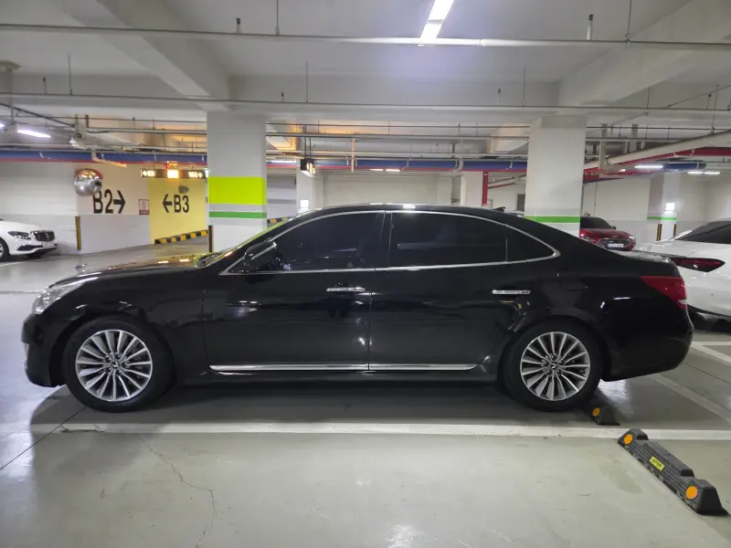 Hyundai Equus