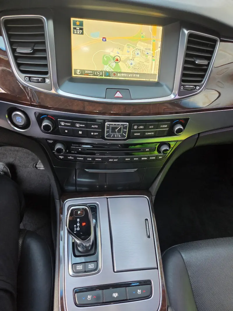 Hyundai Equus