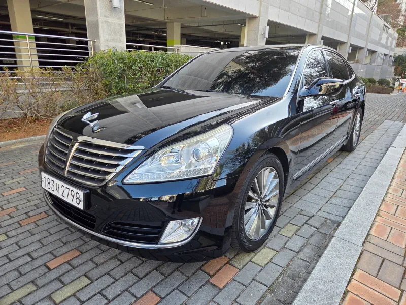 Hyundai Equus