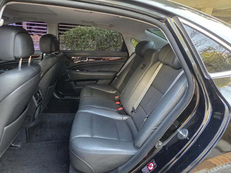 Hyundai Equus