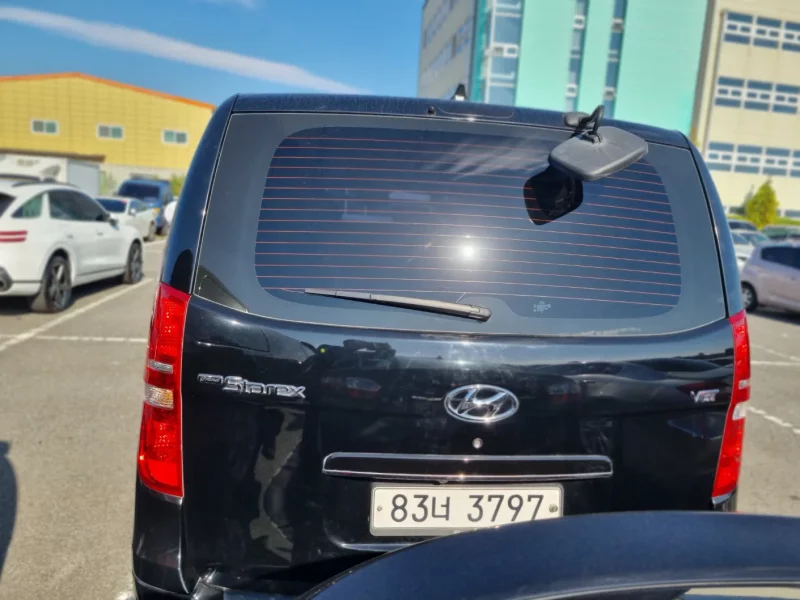 Hyundai Starex