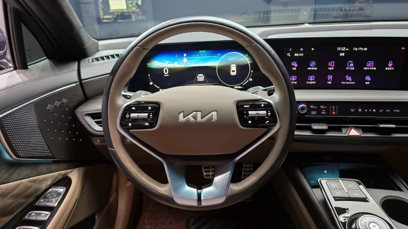 Kia K8