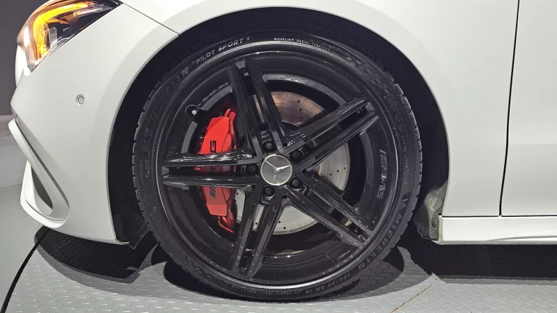 Mercedes-Benz CLA-Class