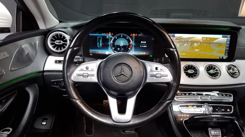 Mercedes-Benz CLS-Class