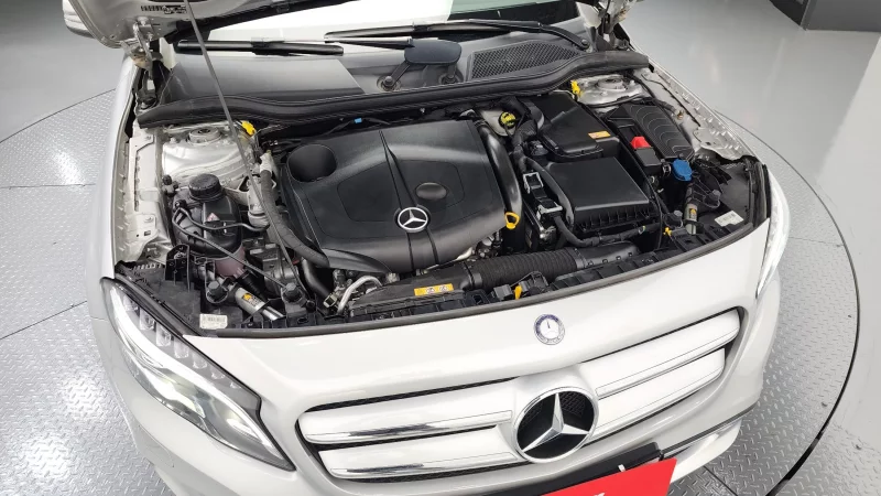 Mercedes-Benz GLA-Class