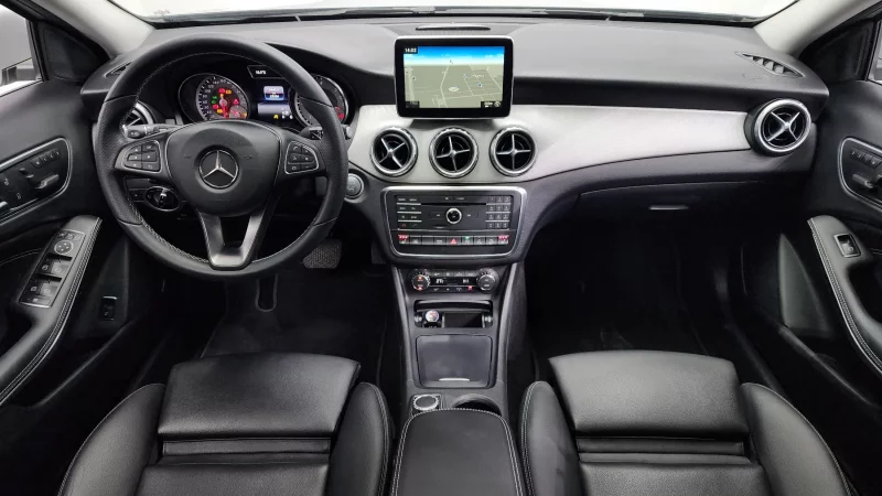 Mercedes-Benz GLA-Class