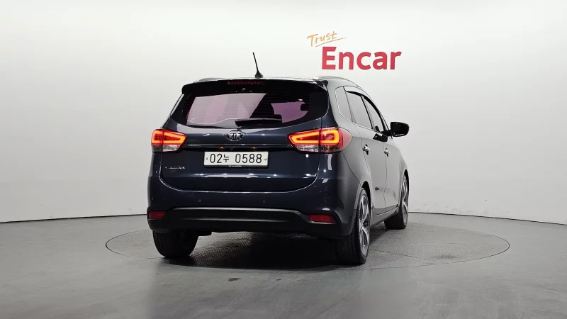 Kia Carens