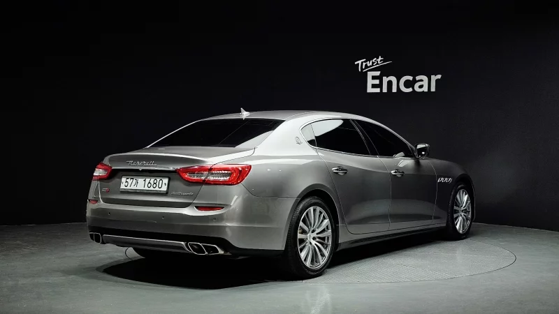 Maserati QUATTROPORTE