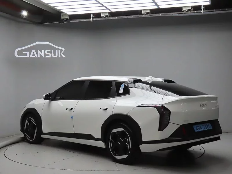 Kia EV4