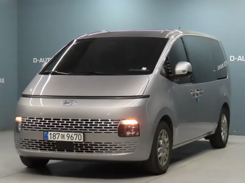 Hyundai Staria